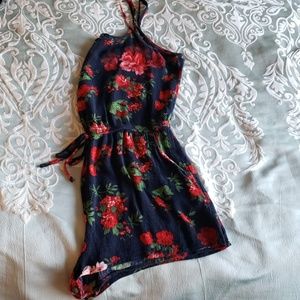 2/$10 Romper| Ambiance